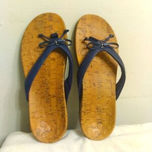 Vionic Women's Blue Slippers Size 9